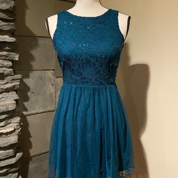 Speechless Dresses & Skirts - Sequin teal dress